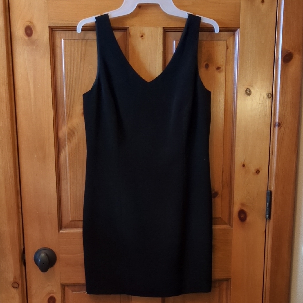 Elegant Black Sleeveless Dress